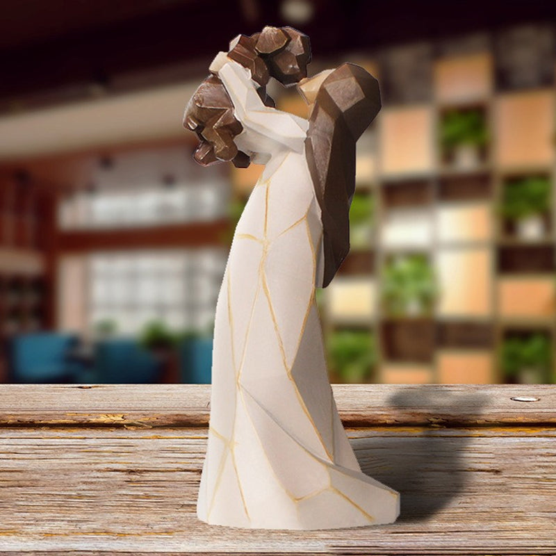 Skorter | Angel of Friendship Dog Monument Figurine