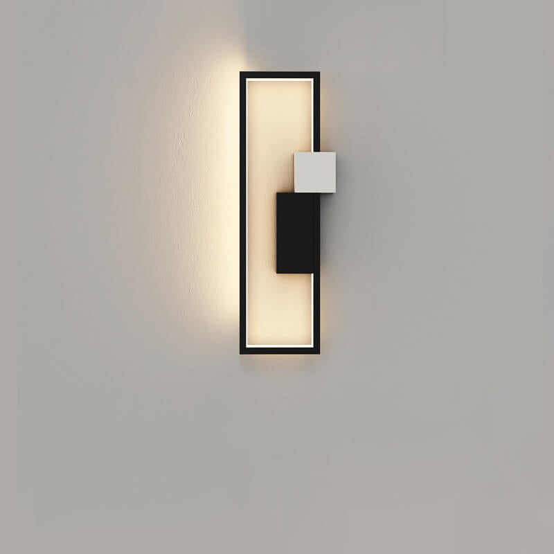 Skorter | Minimalist square LED wall lamp with iron and silicone frame