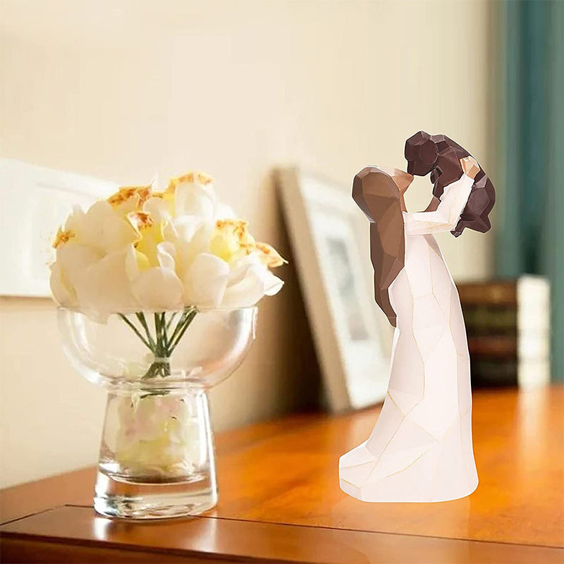 Skorter | Angel of Friendship Dog Monument Figurine