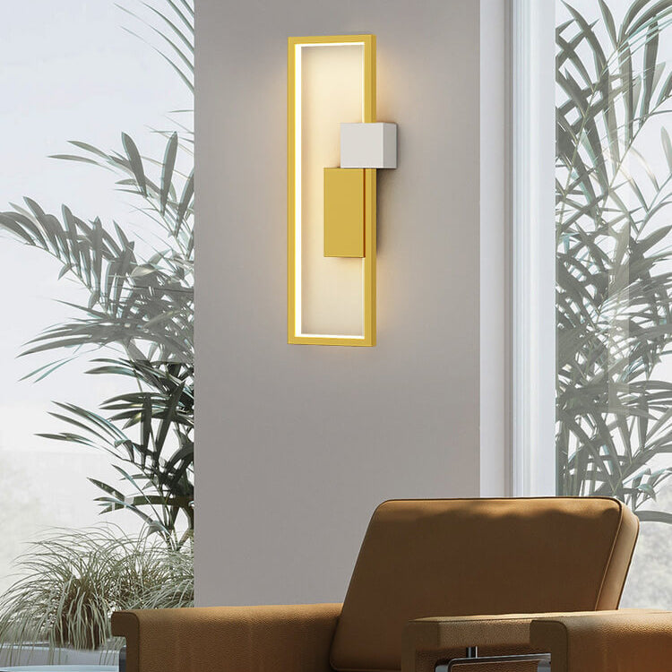 Skorter | Minimalist square LED wall lamp with iron and silicone frame
