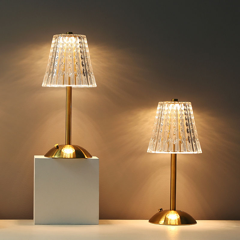 Skorter | Vintage Crystal LED Table Lamp with Adjustable Brightness