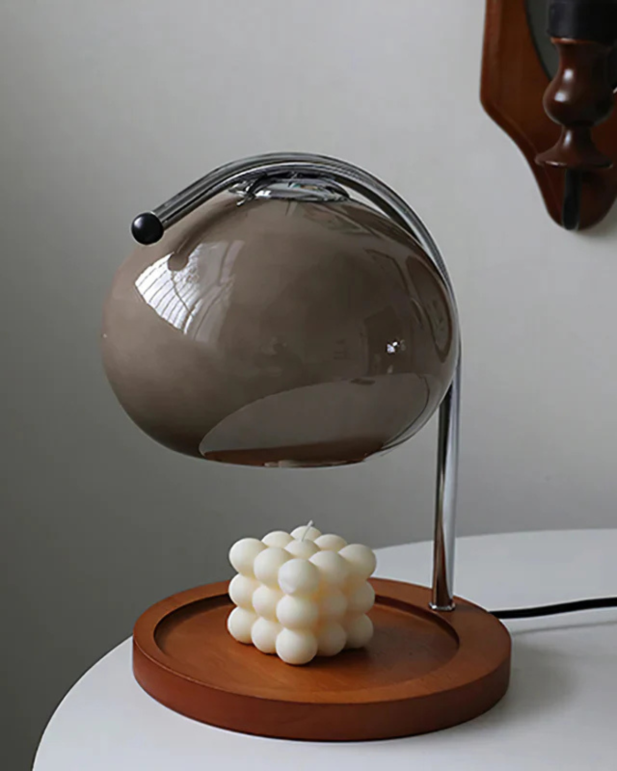 Skorter | LED Flush Mount Ceiling Light - Gold Circular Fixture for Dining Room & Low Ceilings