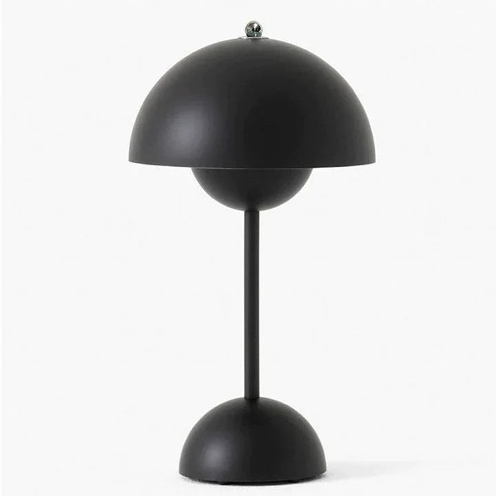 Skorter | Luxurious contemporary Nordic table lamp