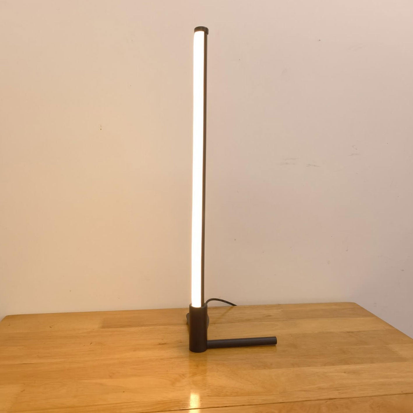 Skorter | Luminix Bar LED Table Lamp | Minimalist Design | Night Light & Ambient Lighting | Modern & Decorative
