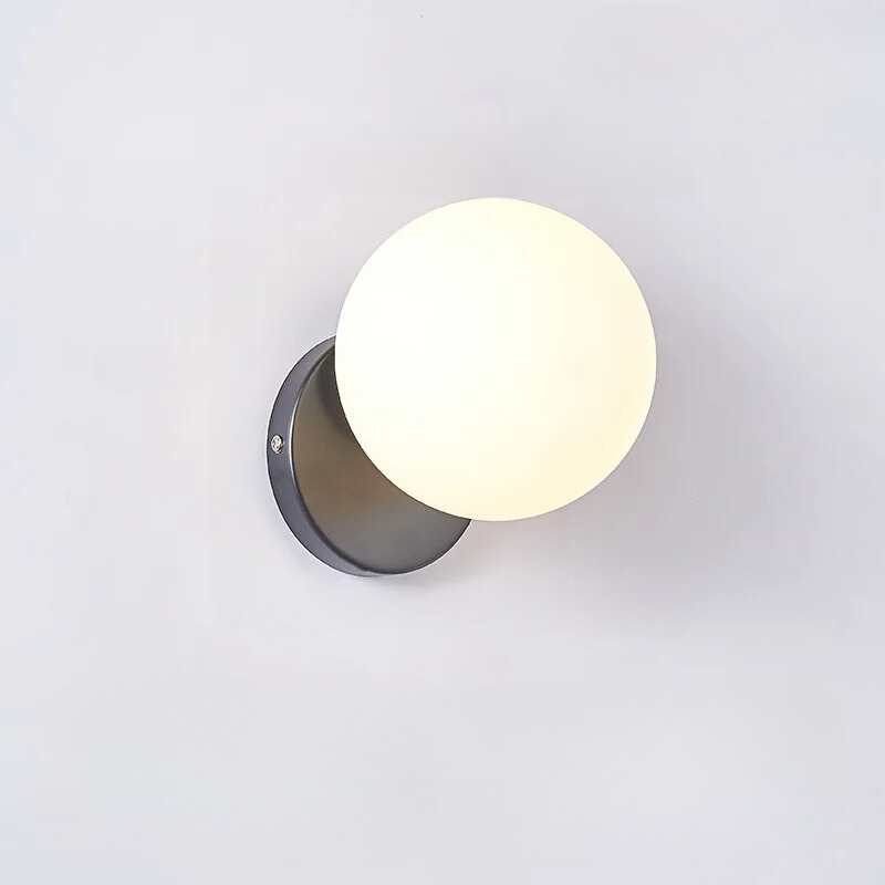 Skorter | GoldLicht - Modern Golden Wall Lamp With Glass Sphere