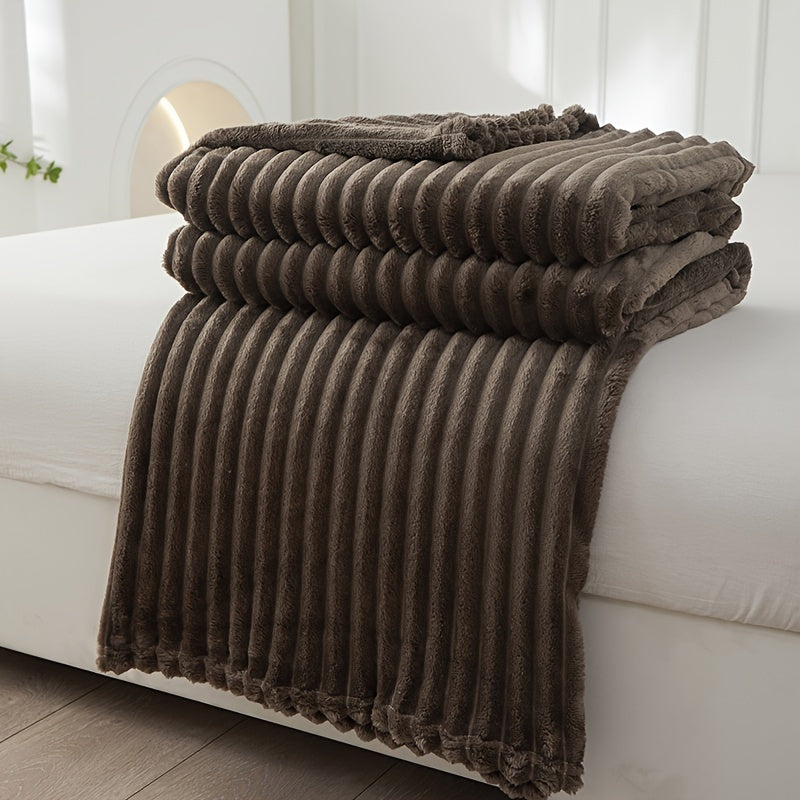 Skorter | Thick Striped Plush Rug - Soft and Skin-Friendly Sofa Blanket, Multifunctional Nap Rug