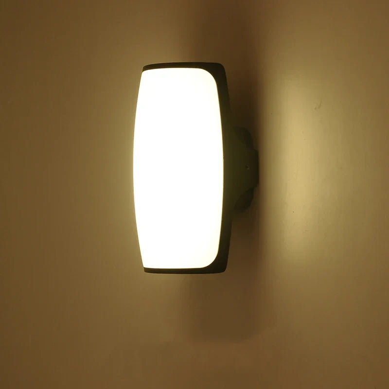 Skorter | AquaShield - Waterproof Outdoor Wall Lamp