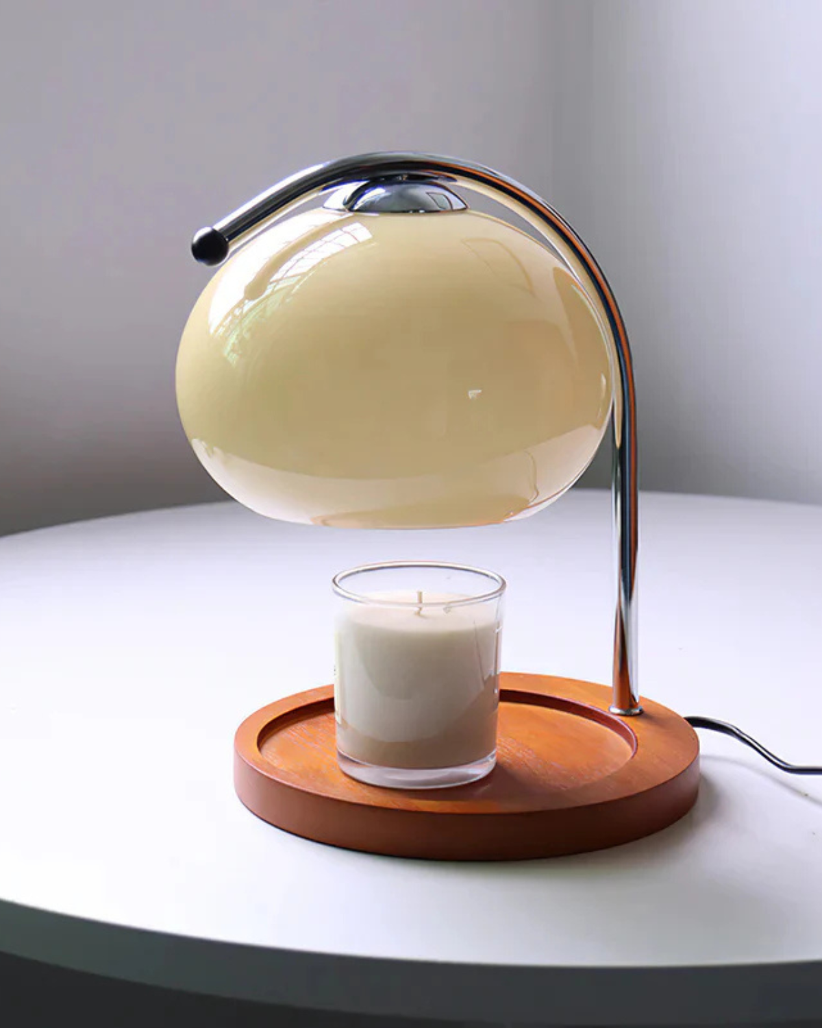 Skorter | LED Flush Mount Ceiling Light - Gold Circular Fixture for Dining Room & Low Ceilings