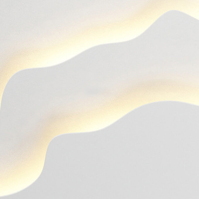 Skorter | WaveGlow - Oval LED wall lamp with wave design