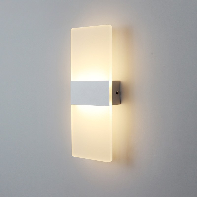 Skorter | CenturyGlow – Mid-Century Wall Lamp for Timeless Style