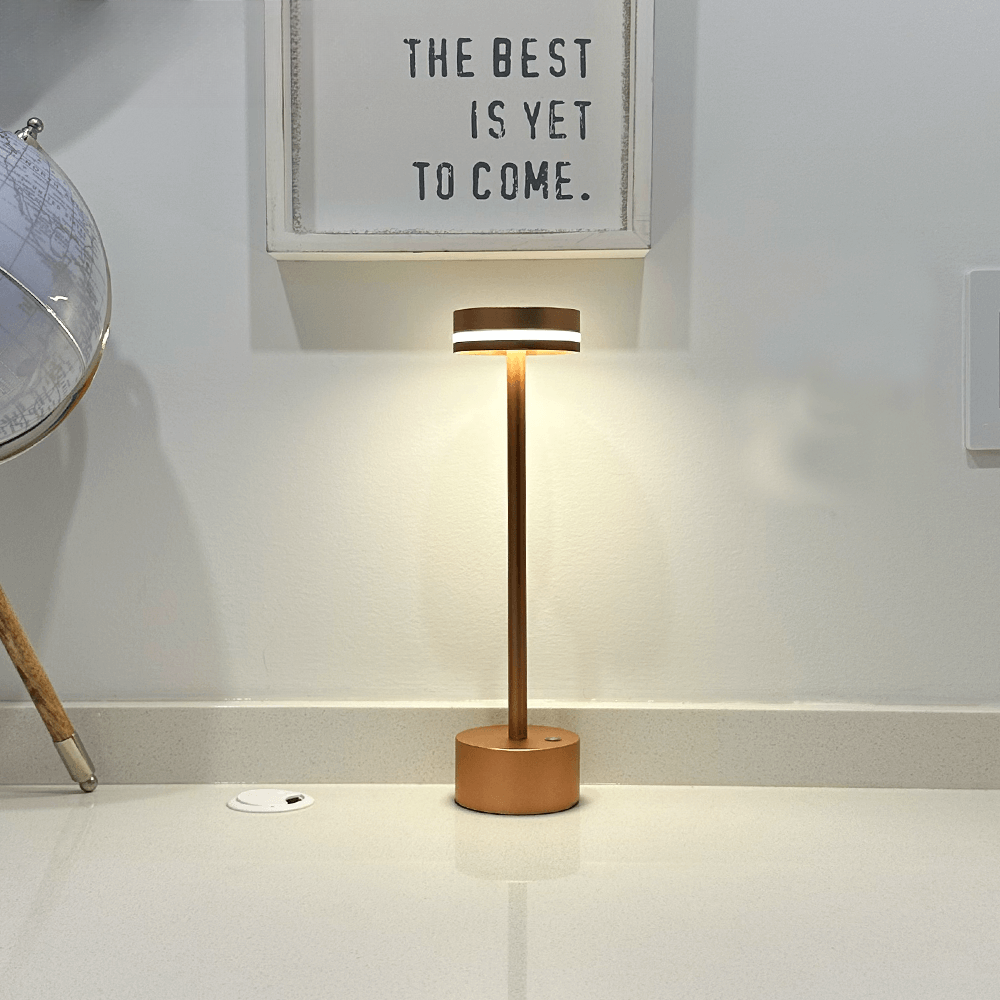 Skorter | LuxeLight - Wireless table lamp