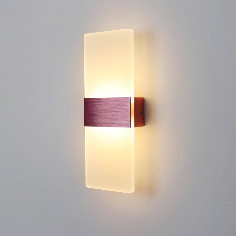 Skorter | CenturyGlow – Mid-Century Wall Lamp for Timeless Style