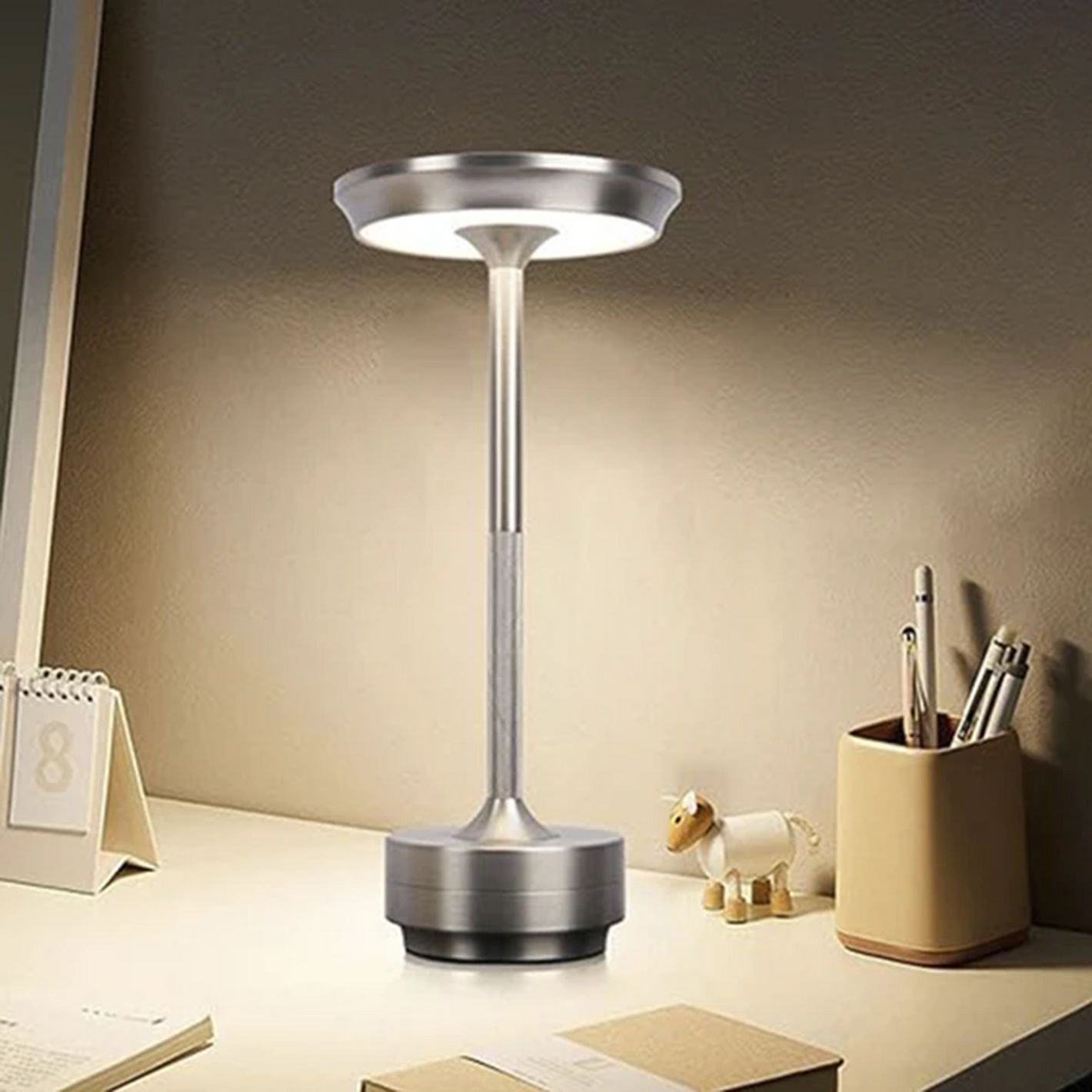 Skorter | AmiGlow Rechargeable Wireless LED Table Lamp