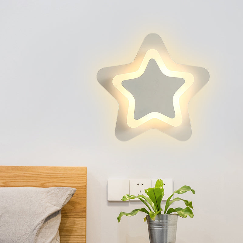 Skorter | ScandinavianStar - Skandinavisk LED-vägglampa i svart/vit med akryllampa