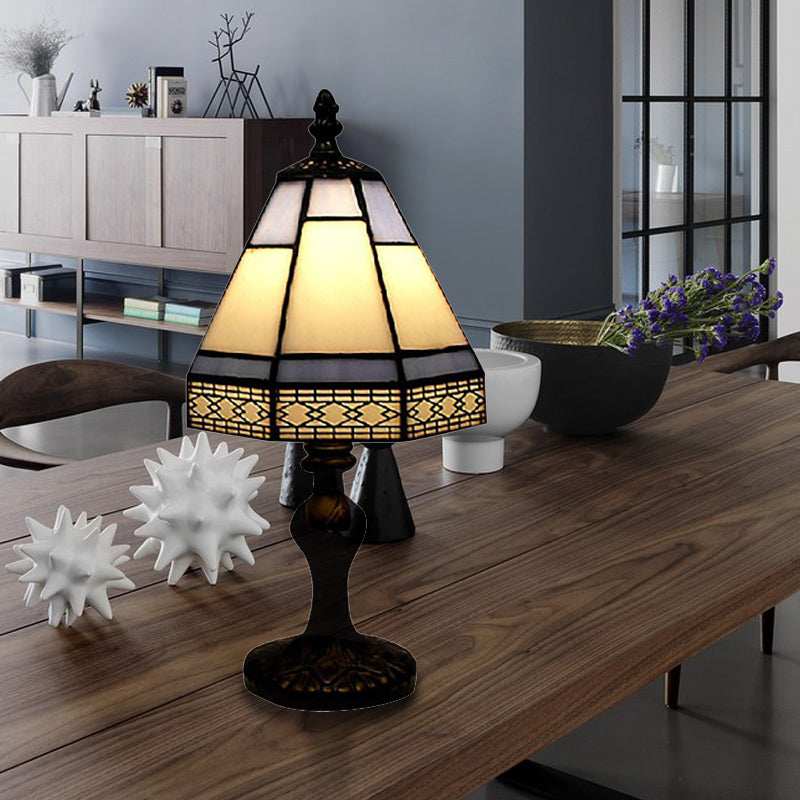 Skorter | Tiffany Table Lamp - Beige/Blue Pagoda Style Bed Lamp