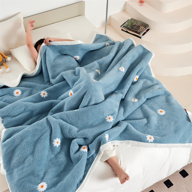 Skorter | Refresh Floral Daisy Soft Fleece Blanket