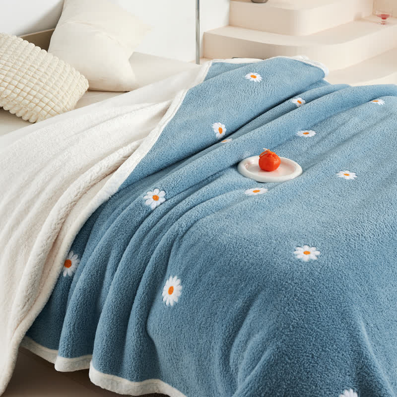 Skorter | Refresh Floral Daisy Soft Fleece Blanket