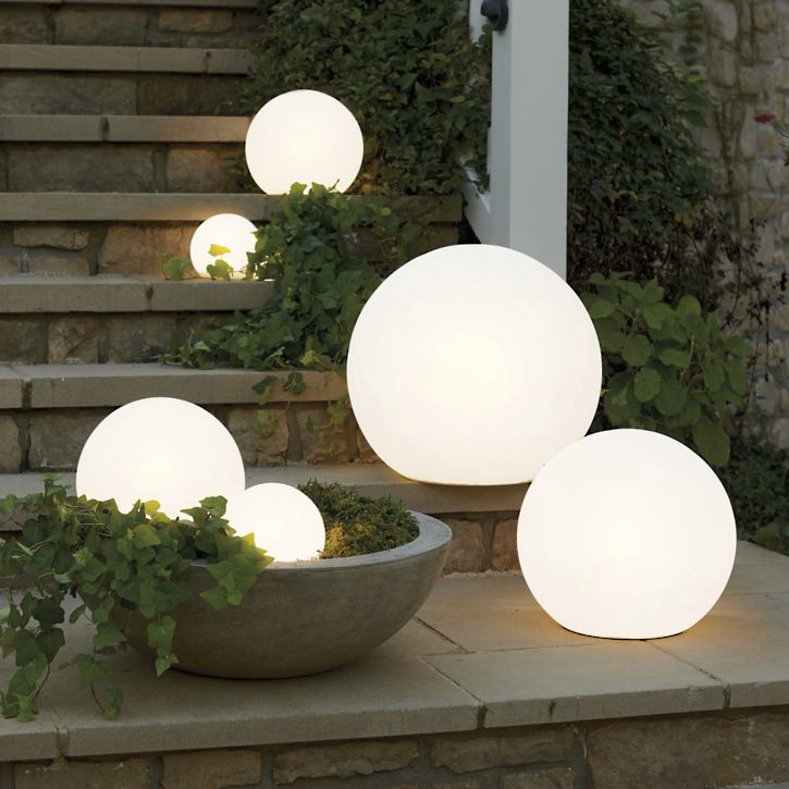 Skorter | Sphere-shaped garden lighting