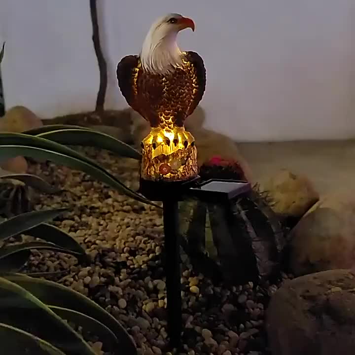 Skorter | SolarGlow - Decorative Eagle Solar-Garden Lamp, Clear LED for Patio & Lawn