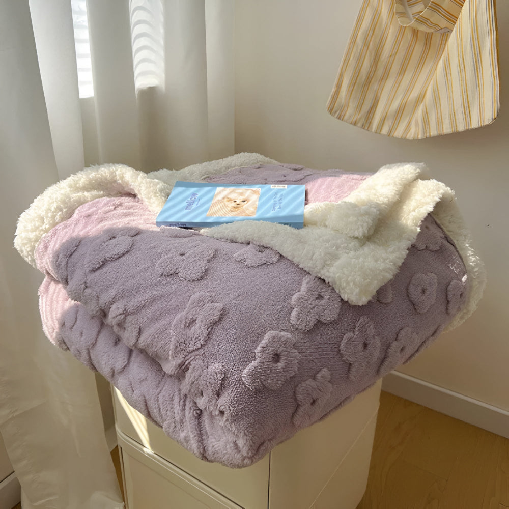 Skorter | Cloud Flower Snuggle Blanket