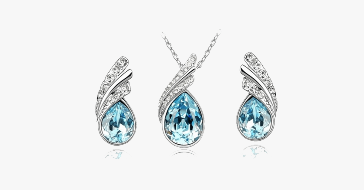 Skorter | Angle Tear Drop Austrian Crystal Pendant & Earring Set – A Unique and Stylish Addition to Your Collection