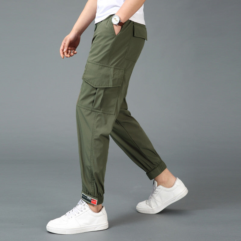 Men's cargo pants with elastic waistband and practical side pockets Skorter