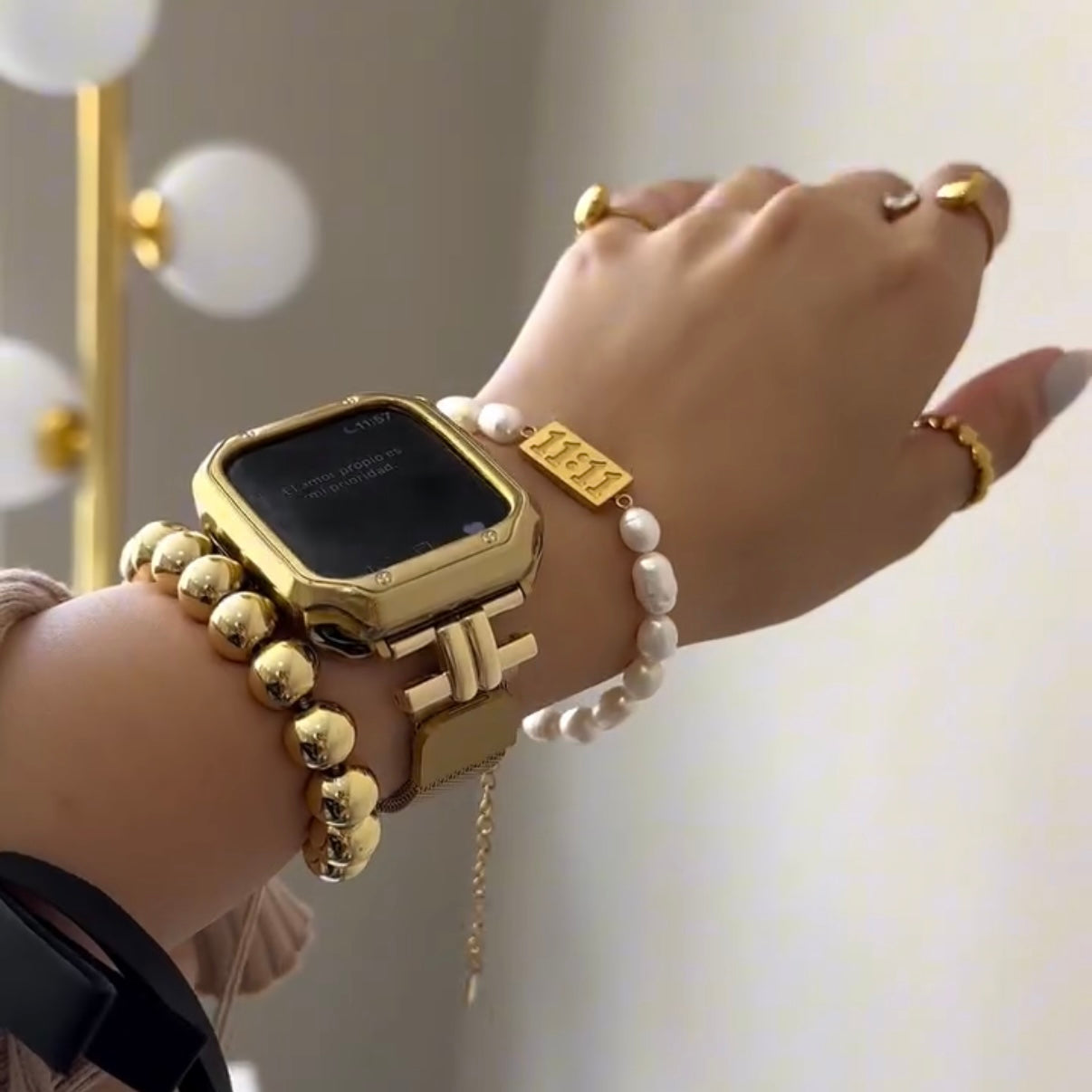 Skorter | Luxury Gold Magnetic iWatch Bands – Leopard Pattern & Mesh Milanese Straps for Apple Watch