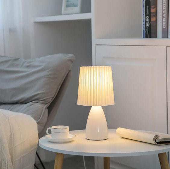 Skorter | Scandinavian Retro Folding Shade Glass Base Table Lamp