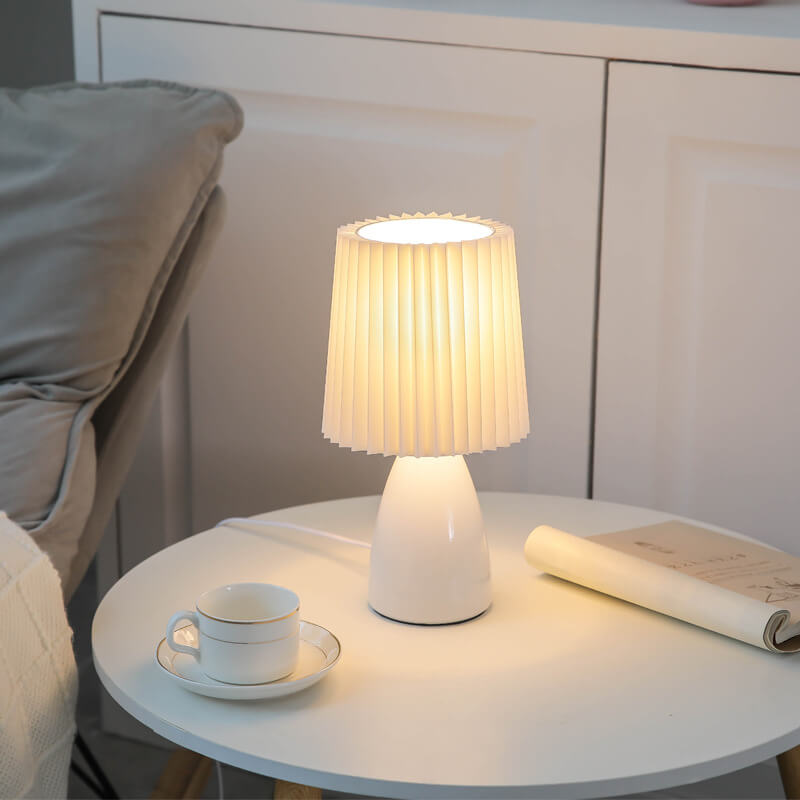 Skorter | Scandinavian Retro Folding Shade Glass Base Table Lamp