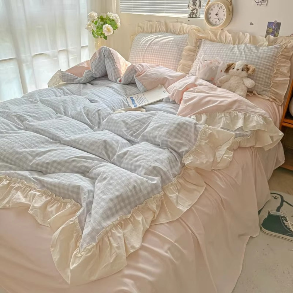Skorter | Gingham Check Ruffled Edges Bedding Set