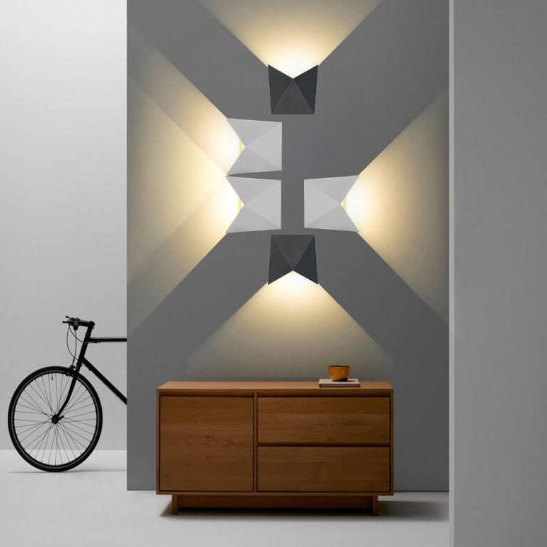 Skorter | Modern minimalist Origami-LED wall lamp with 1 light