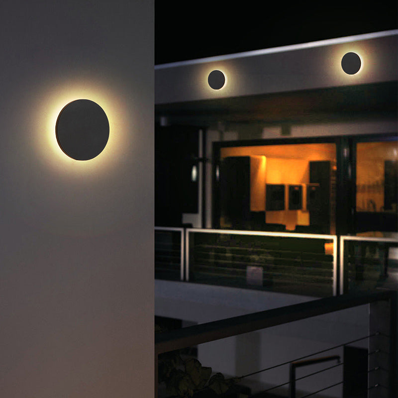 Skorter | LunaGlow - Minimalist LED Wall Lamps Black Metal for Garden and Hallway