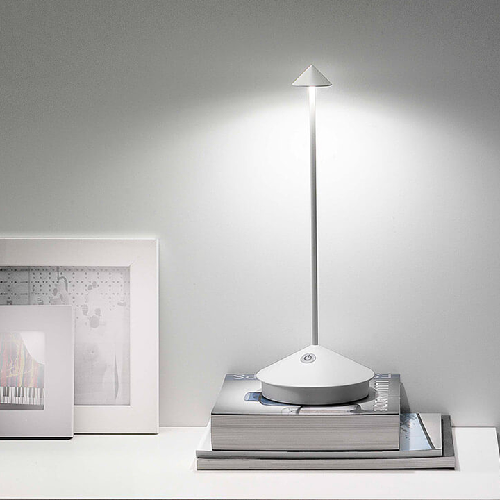 Skorter | Minimalist LED Table Lamp | Waterproof & Dimmable Wireless Light