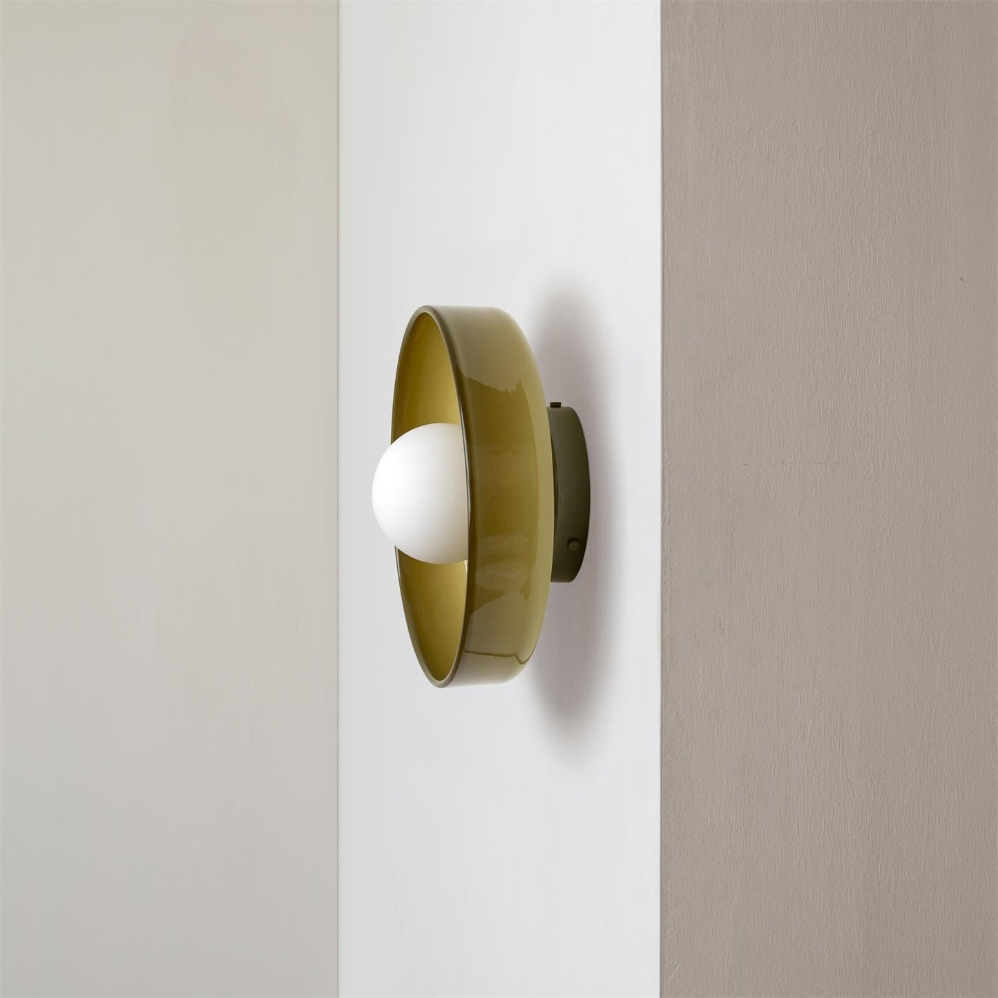 Skorter | LED Round Flush Mount Ceiling Light Fixture - Modern Energy-Efficient Lighting for Contemporary Home Décor & Low Ceilings