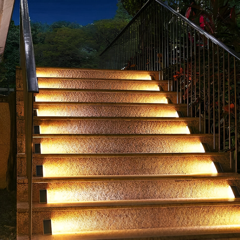 Skorter | 2-Pack Triangular Solar Step Lights – IP67 Waterproof LED Outdoor Garden Lights