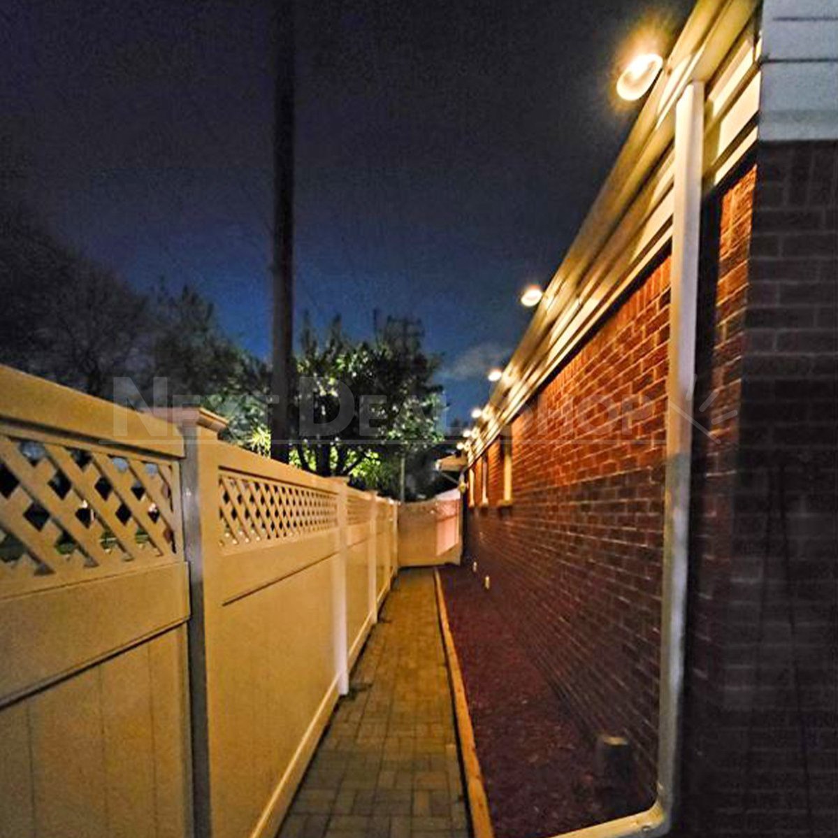 Skorter | 2 Pcs Solar Powered Gutter Lights