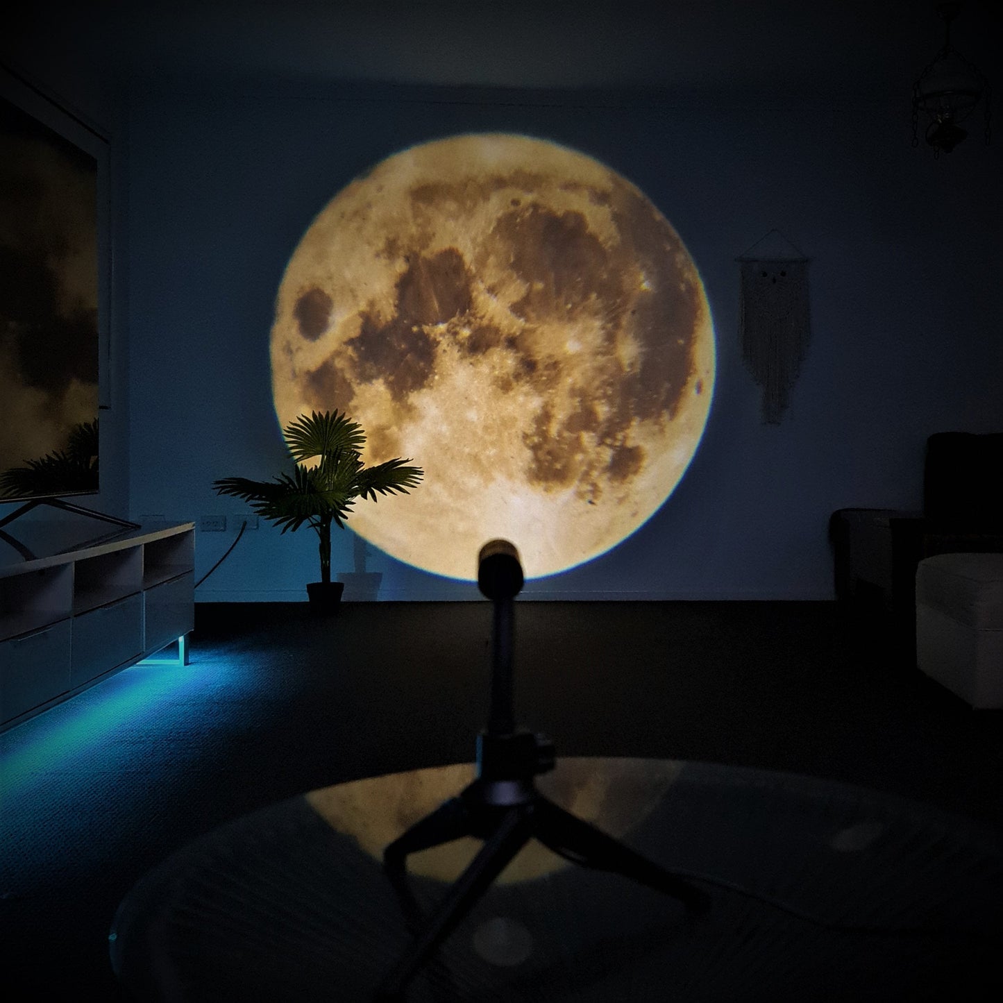 Skorter | Projection lamp - EarthGlow - LED earth design - Inspired curiosity