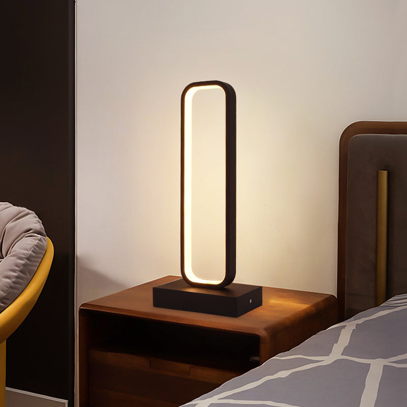 Skorter | SimpleLED - Black Metal Nightstand Lamp with Rounded Rectangular Shape
