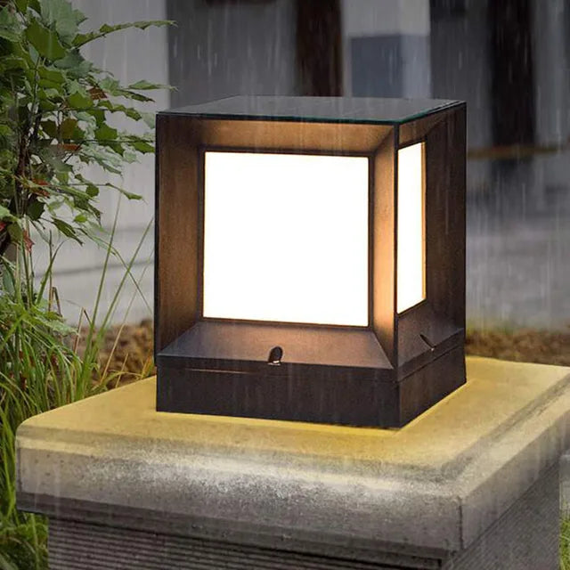 Skorter | Cube Column Lamp