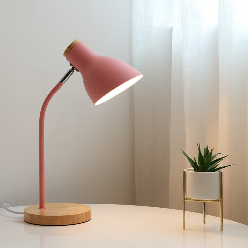 Skorter | MacaronLamp - Flashlight Table Lamp for Children's Room with Metal Shade