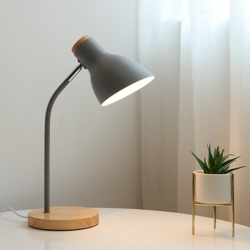 Skorter | MacaronLamp - Flashlight Table Lamp for Children's Room with Metal Shade