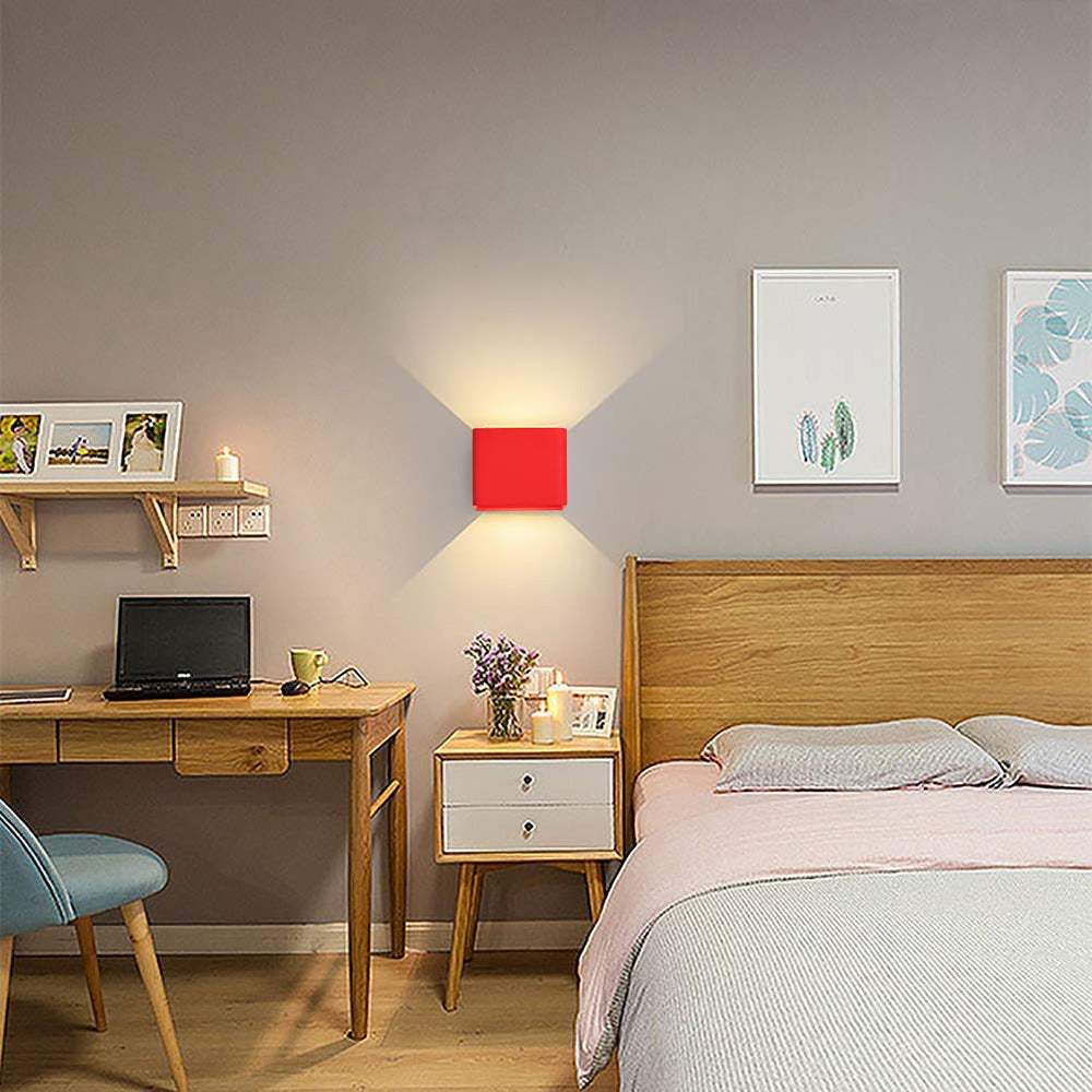 Skorter | Orr Modern LED Wall Lamp - Black/White/Yellow/Green/Red Living Room/Bedroom Metal
