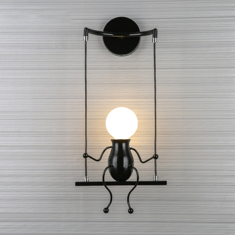 Skorter | SwingDesign - Modern wall lamp with swinging figure