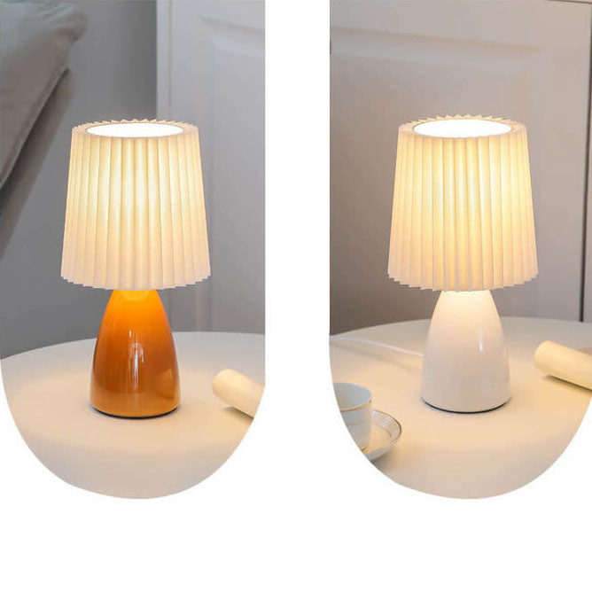 Skorter | Scandinavian Retro Folding Shade Glass Base Table Lamp