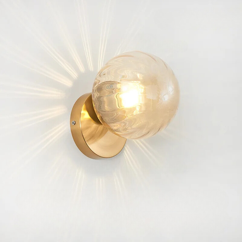 Skorter | GoldLicht - Modern Golden Wall Lamp With Glass Sphere