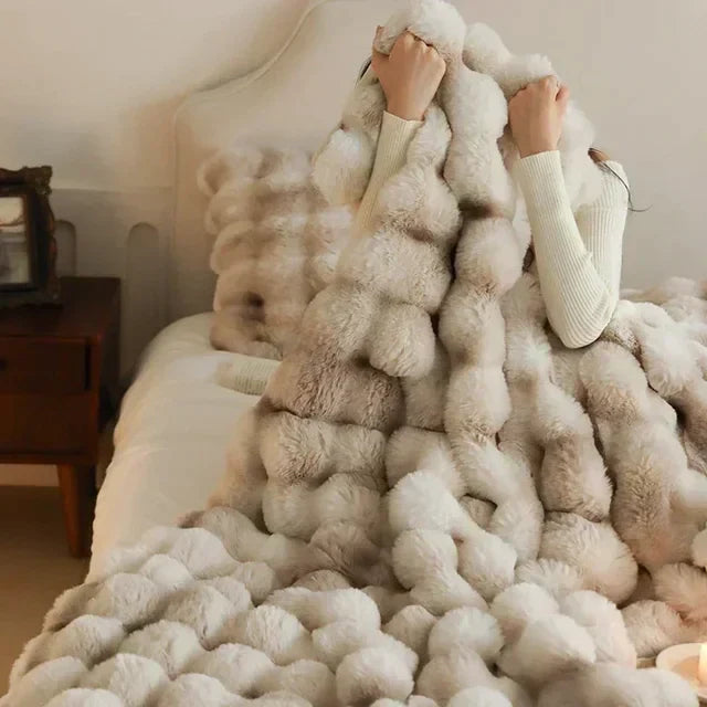 Skorter | Cozy Faux Fur Blanket