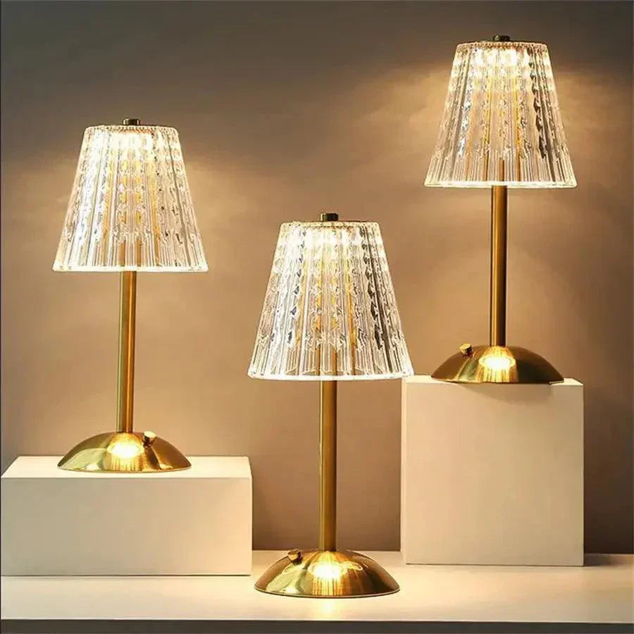 Skorter | CrystalLuxe - Vintage Table Lamp with Elegant Shine