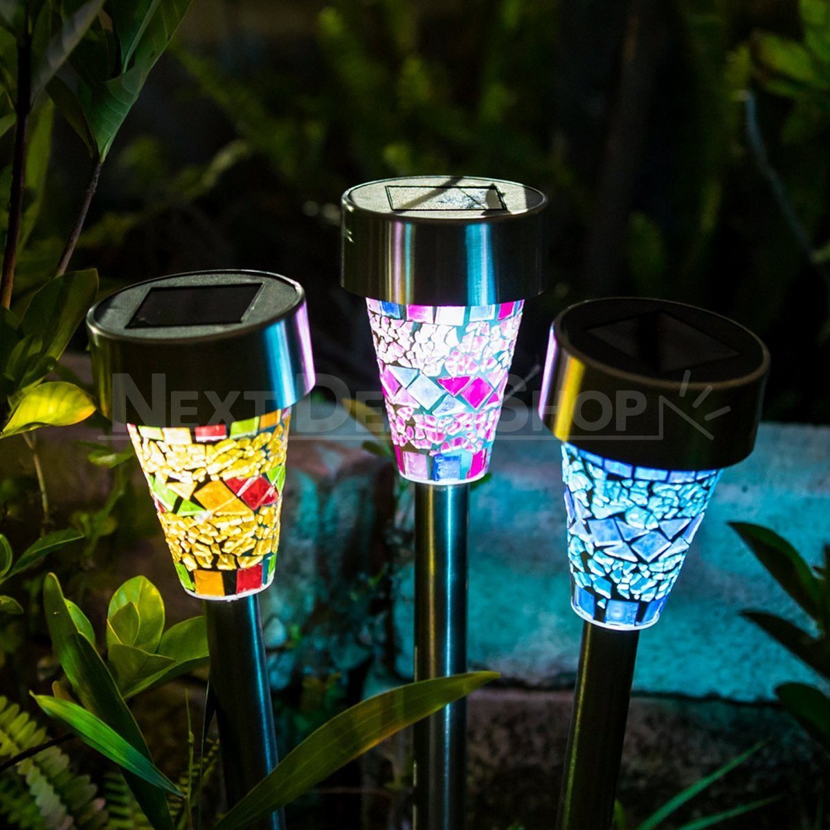 Skorter | 3-pack - Solar-powered mosaic garden path light