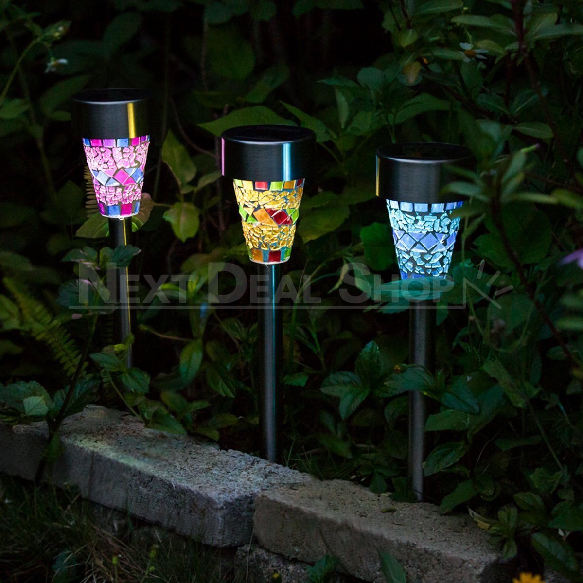 Skorter | 3-pack - Solar-powered mosaic garden path light