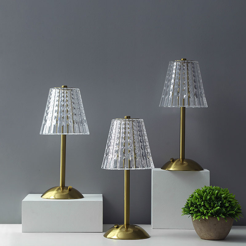 Skorter | Vintage Crystal LED Table Lamp with Adjustable Brightness